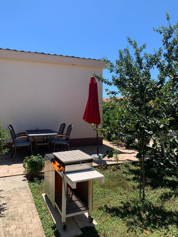 Studio Apartment Simi Trogir Exterior photo