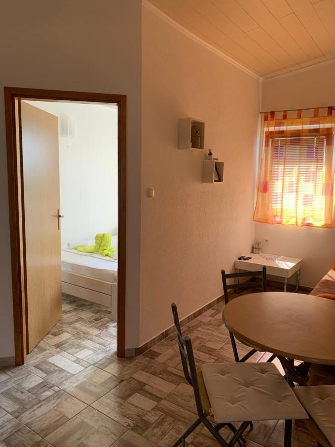 Studio Apartment Simi Trogir Exterior photo