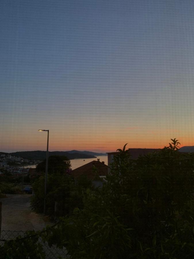 Studio Apartment Simi Trogir Exterior photo